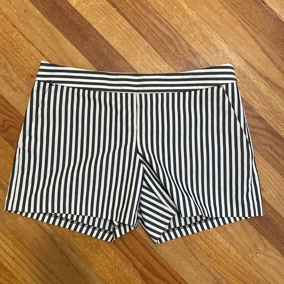 NWOT Express charcoal black and white striped shorts - Picture 1 of 4